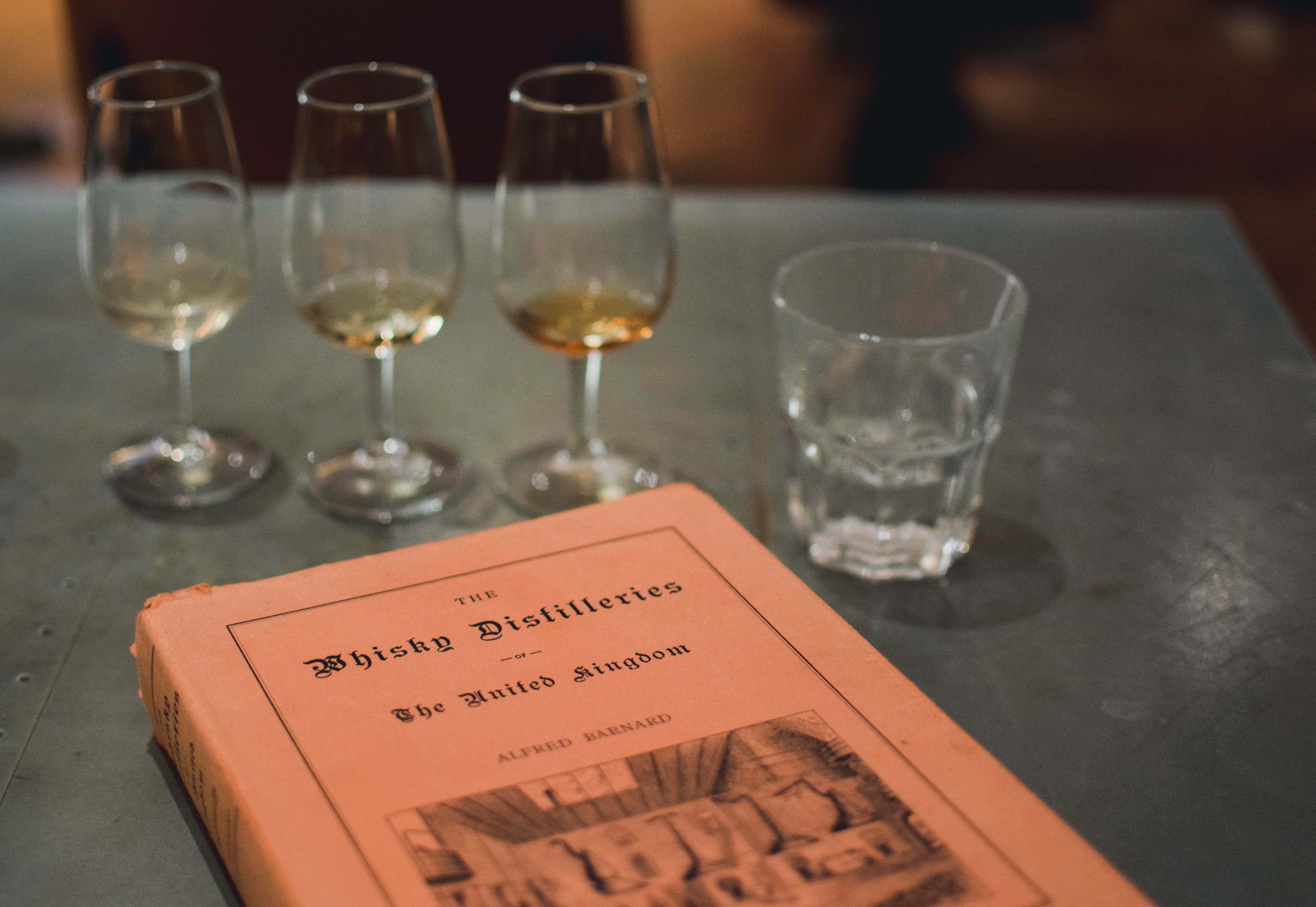 Whisky Distilleries' book 
